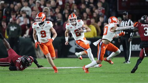 Barnes’ TD, Weitz three field goals lift Clemson to 16-7 victory over rival South Carolina